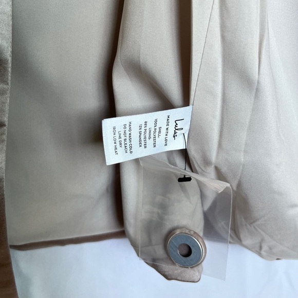 Lulu's Taupe Satin Oversized Blazer - NWT, very oversized - Picture 6 of 9